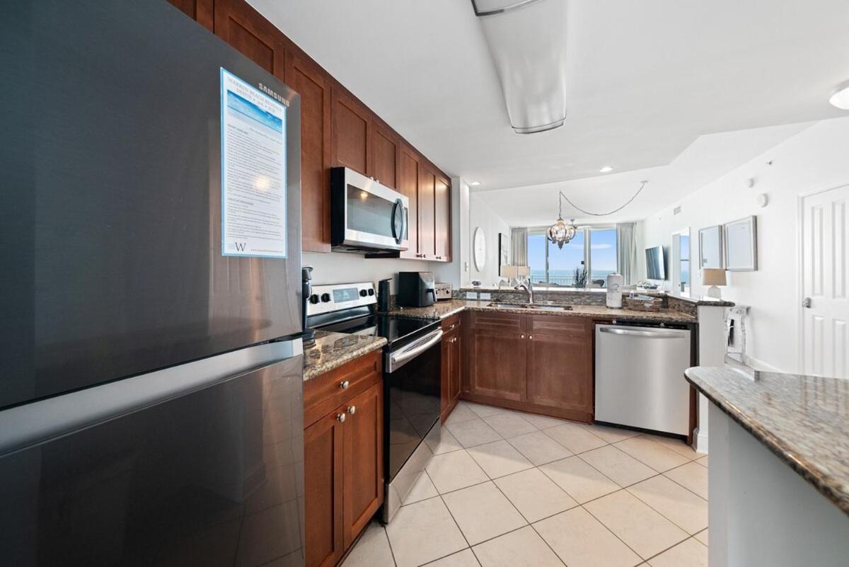 Apartment 1403 Aqua *